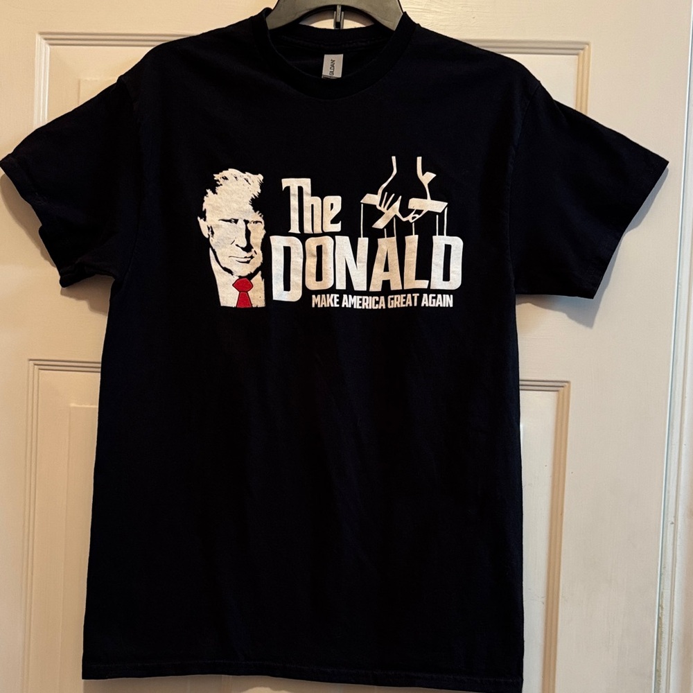 Gildan Black Donald Trump Graphic Tee
